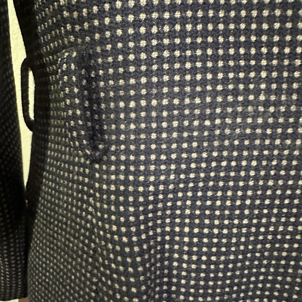 Professional Skirt Suit, Size 4, 100% Wool, JONES NEW YORK, black with tan dots - Picture 3 of 7